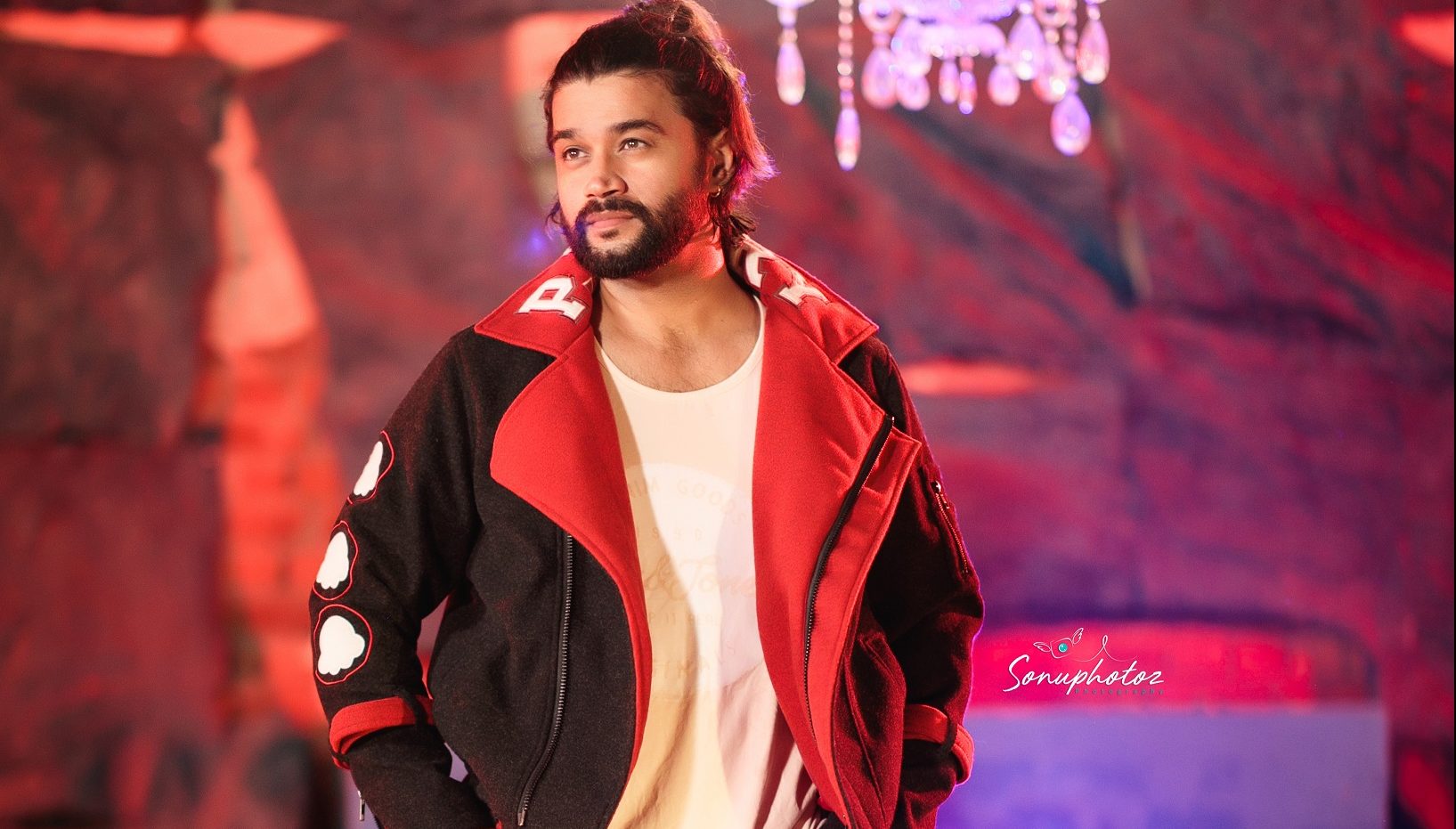 Balraj Syal opines, “It’s the responsibility of pa rents to not give their children phones or ipads”!