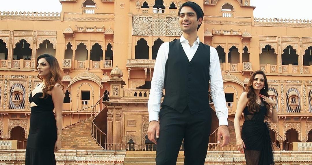 Sukriti Kakar and Prakriti Kakar collaborate with International artist Matteo Bocelli for ‘I Miss You Amore’!