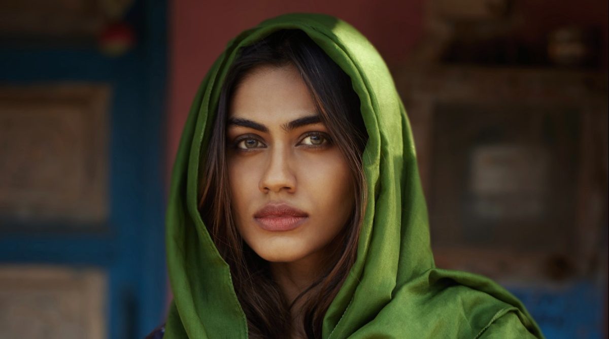 Check out ‘Oomphy’ Indian Wear looks of Apeksha Porwal!