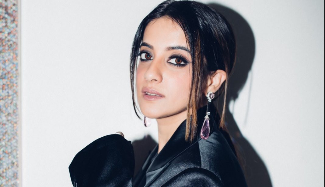 Jasleen Royal collaborates with Arijit Singh for her first romantic song with him!