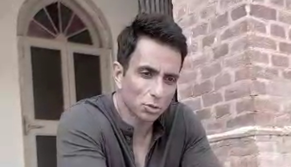 Sonu Sood aspires more to be done for the victims’ families of Odisha train accident!