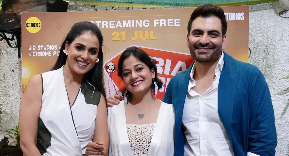 Genelia and Manav Kaul join the chorus of admiration for the ‘Trial Period’ director, Aleya Sen!