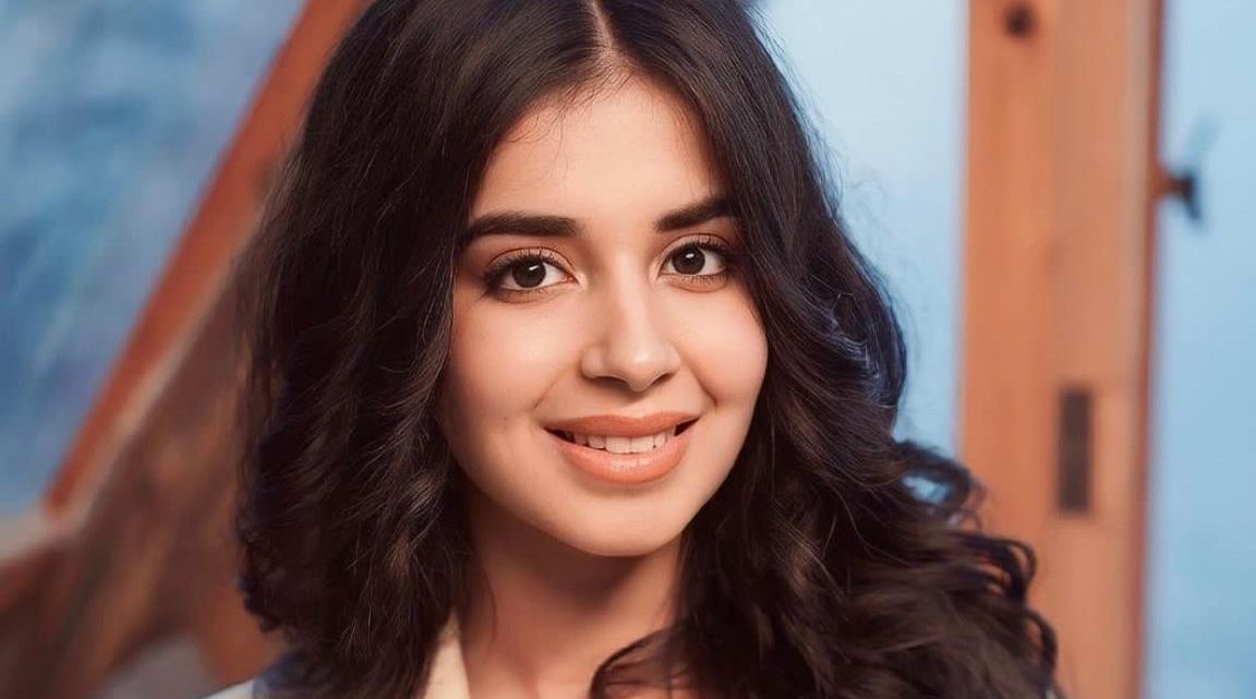 Anvesha Vij supports Akshay Kumar for showing OMG 2 in schools!