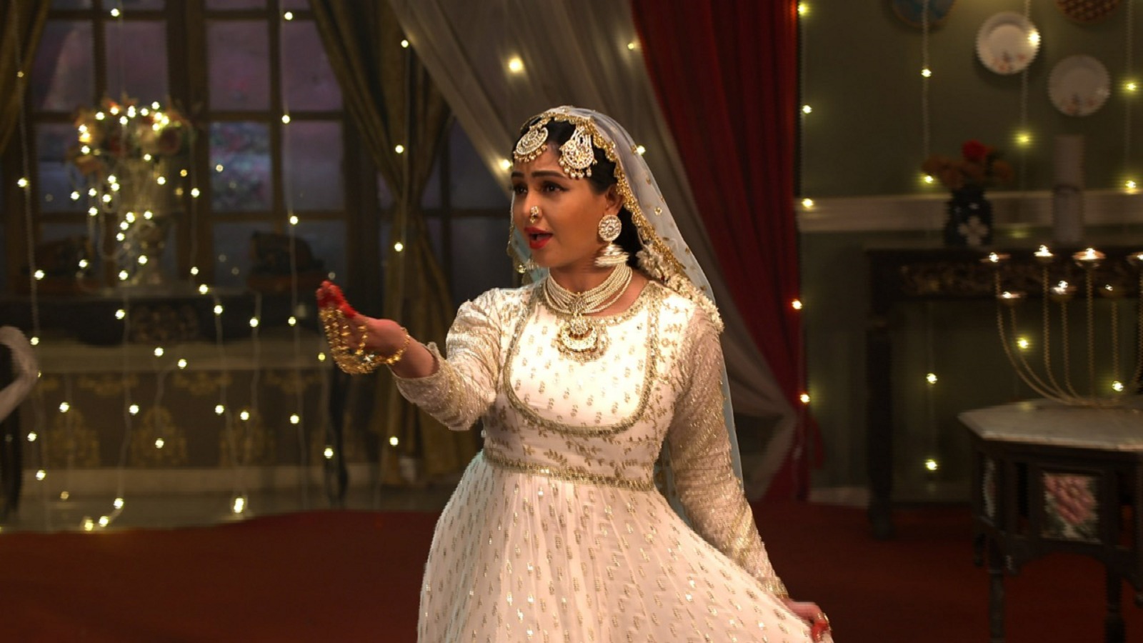 BGPH actor Shubhangi Atre says, “As a trained classical Kathak dancer, I have crafted dance sequences for every episode”!