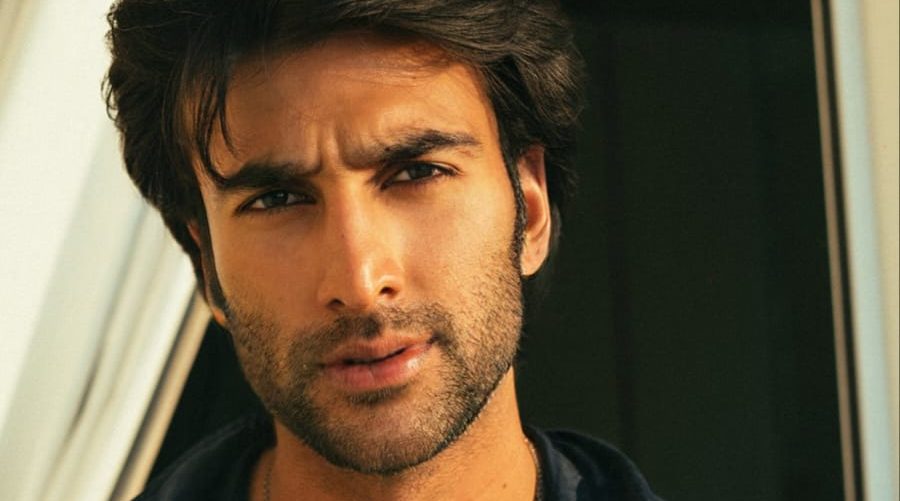 Siblings’ story ‘Yaariyan 2’ actor Meezaan Jafri talks about his real-life siblings!