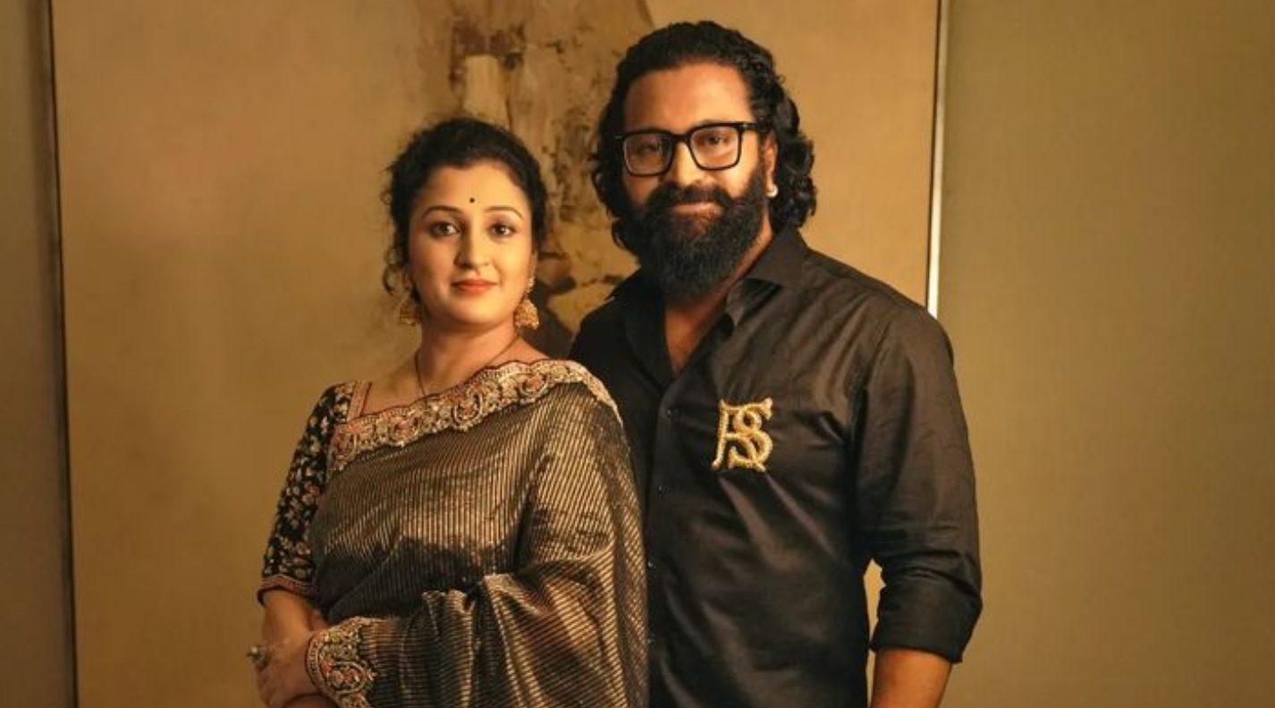 ‘Kantara’ star Rishab Shetty and Pragathi Shetty say, “Radiant in Black and Gold, Together we shine”!