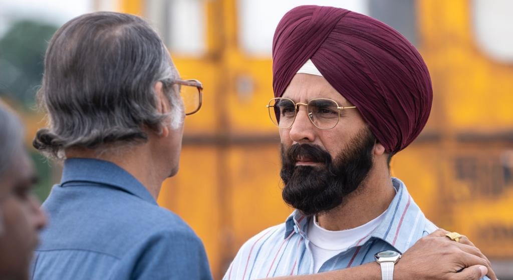 Post Uttrakhand tunnel collapse incident, schools take students to watch ‘Mission Raniganj’!