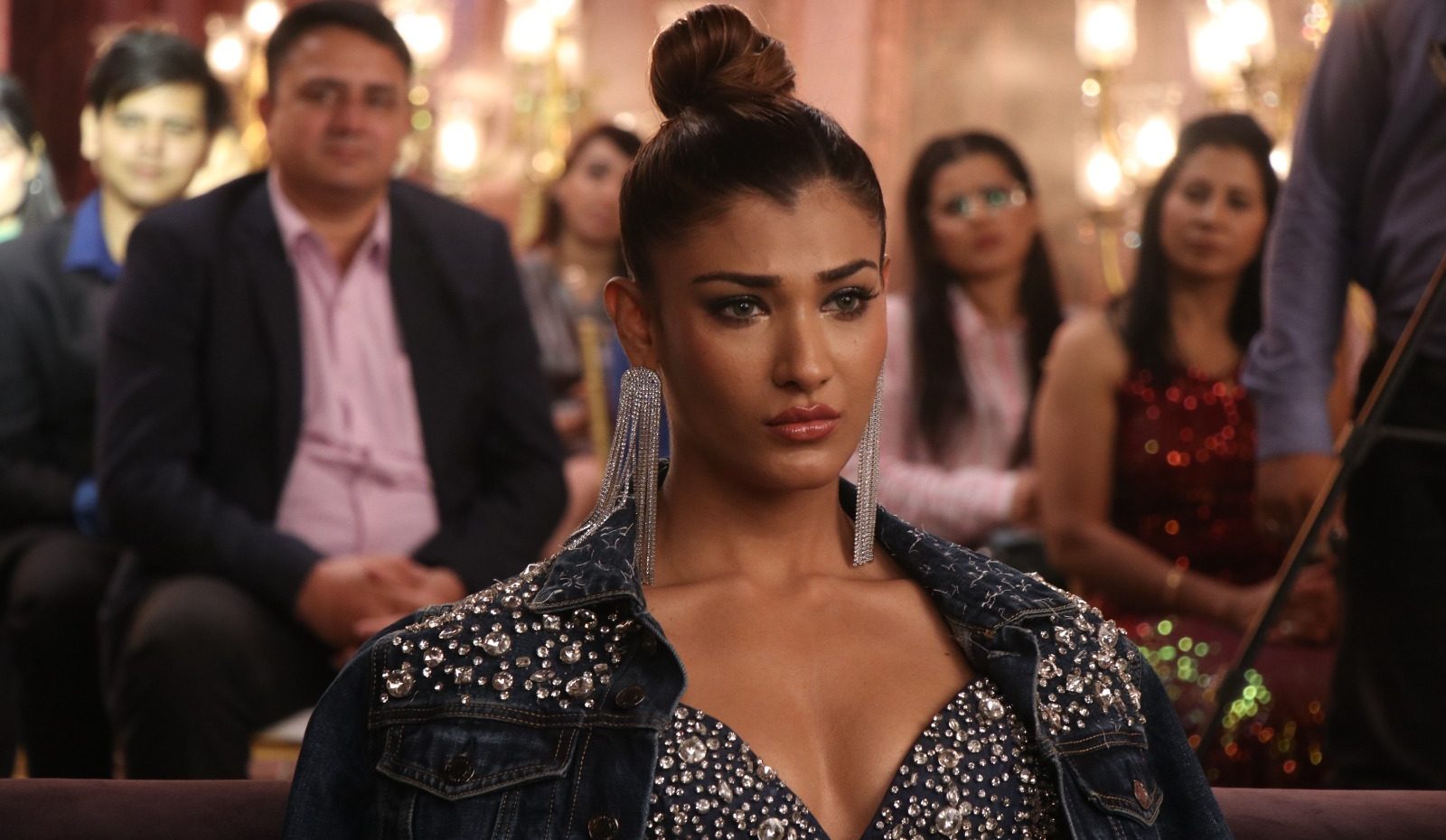 “Badi Heroine Banti Hai is not just a simple rom-com but it has mystery, drama, thrill and so much more”, says Nehal Chudasama!