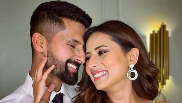 Ravie Dubey and Sargun Mehta’s debut song crosses 8.4M+ views and 500K+ reels!