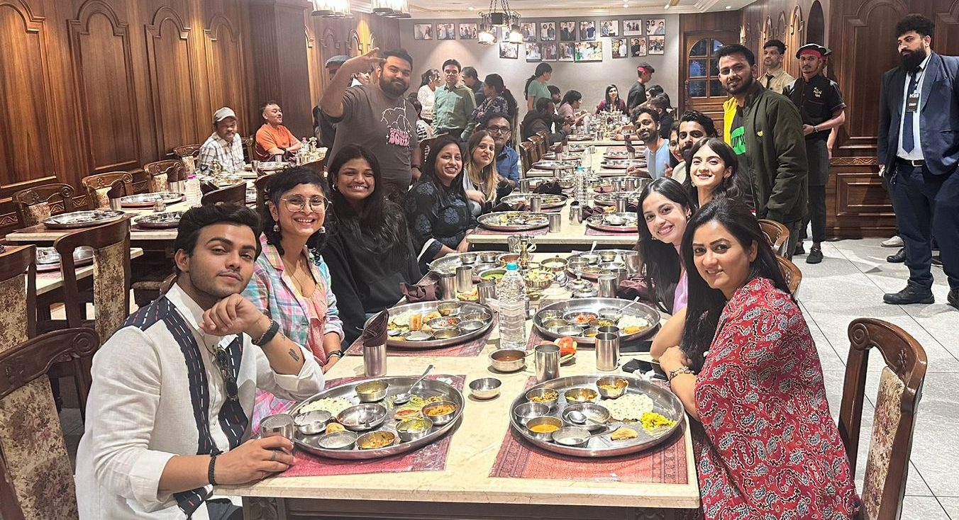 Team ‘Laapataa Ladies’ enjoys Gujarati Thali in Ahmedabad during promotions!