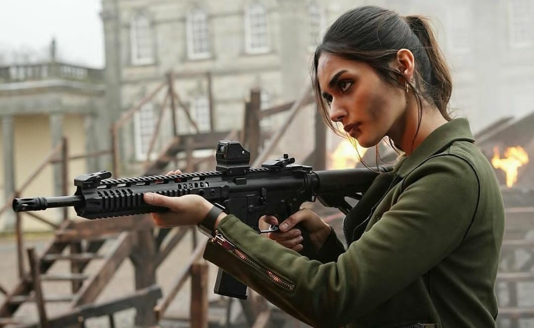 Manushi Chhillar performs stunts and action sequences with elan in ‘Bade Miyan Chote Miyan’!