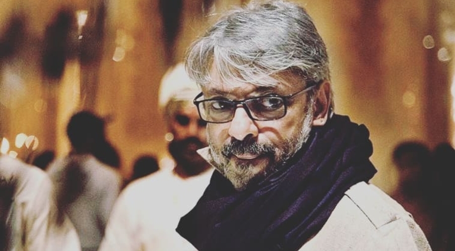 Sanjay Leela Bhansali is now bringing a triangular love story, ‘Love & War’!