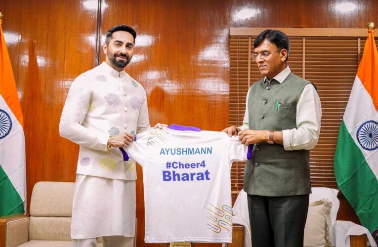 Union Sports Minister Mansukh Mandaviya and Ayushmann Khurrana want the nation to cheer the Indian Olympic contingent!