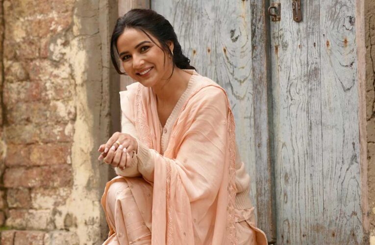 Jasmine Bhasin’s third Punjabi movie ‘Ardaas’ releases!