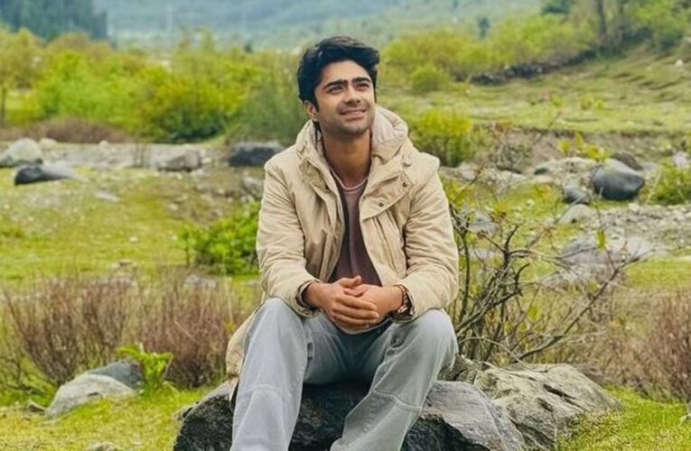 Taaruk Raina knows how to captivate people with his smile and style!