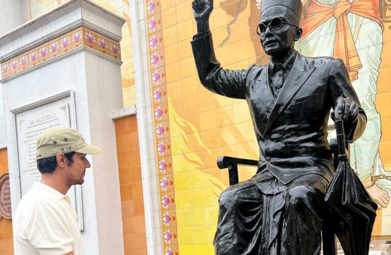 Randeep Hooda Pays Tribute to Veer Savarkar on His Death Anniversary!