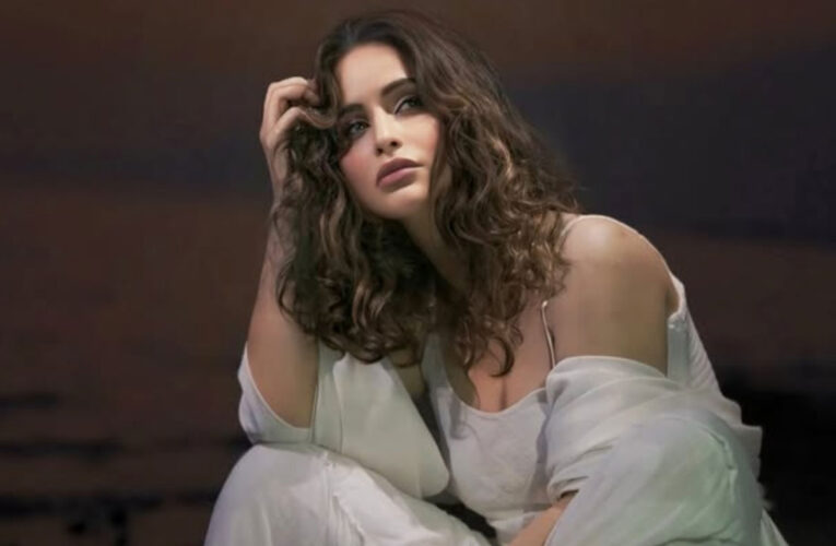 Interview : Suman Rana: A Doctor Turned Actress Living Her True Passion