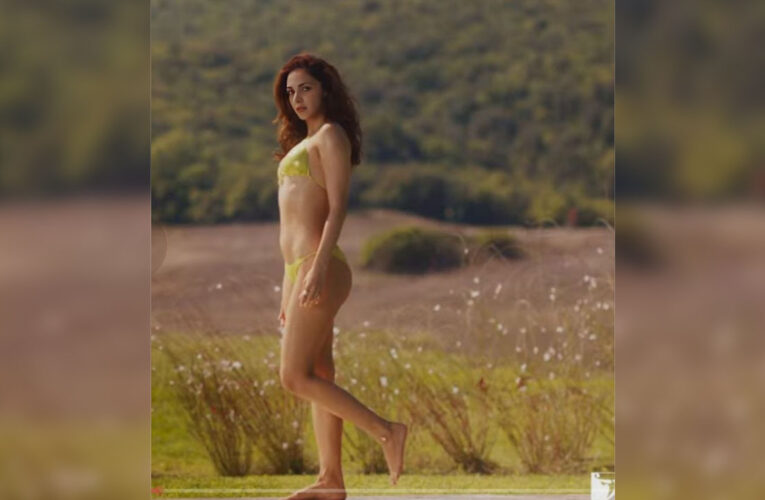Kiara Advani’s jaw-dropping bikini look from ‘War 2’ breaks the Internet!