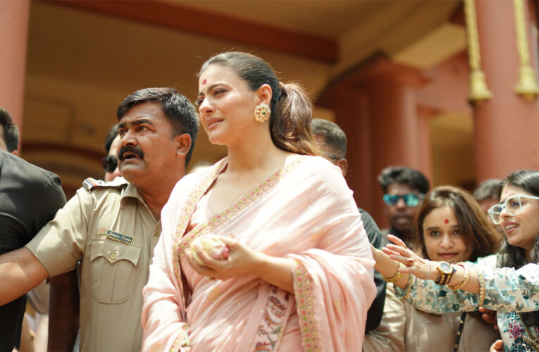 Kajol seeks blessings at Dakshineswar Kali temple!