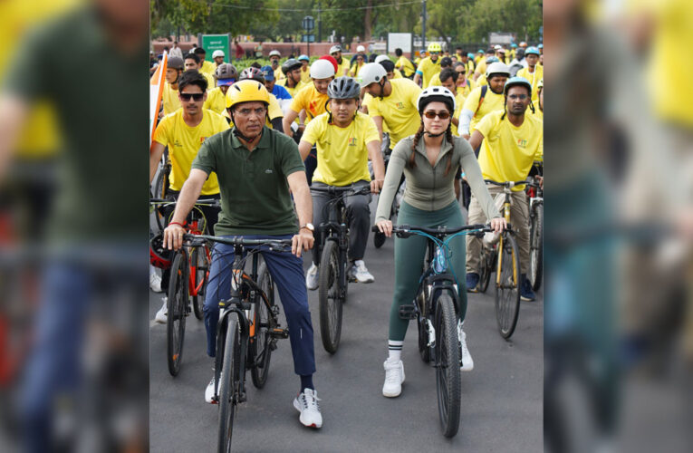 Sharvari joins hands with the Fit India ‘Sundays on Cycle’ initiative!