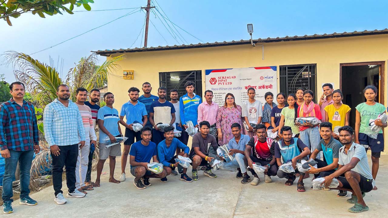 Har Ghar Naukri, Jeevan Bhar Roshni