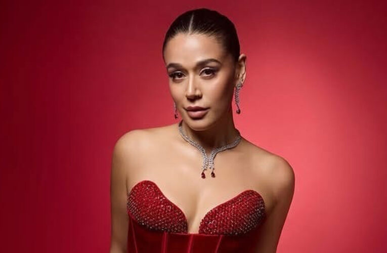 In ‘Chhoriyan Chali Gaon’, Krishna Shroff redefines friendship goals with Erika Packard and Sumukhi Suresh!