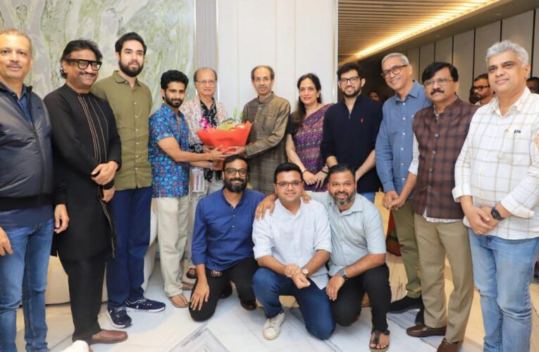 A special screening of ‘Dashavatar’, was organized for Uddhav Thackeray and his family!