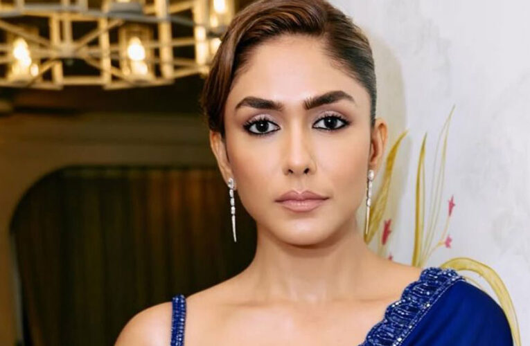 Mrunal Thakur is happy to see stories like ‘Dashavatar’ reaching to the Malayalam audience!