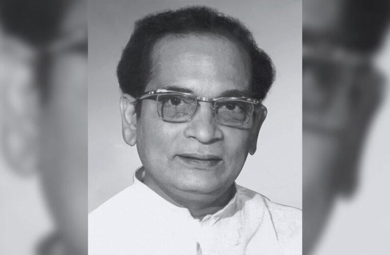 Allu Arjun remembers his grandfather, Padma Shri late Allu Ramalingaiah on his birthday anniversary!