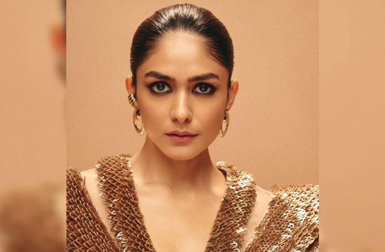 Mrunal Thakur has become a trusted name in Bollywood and Tollywood!