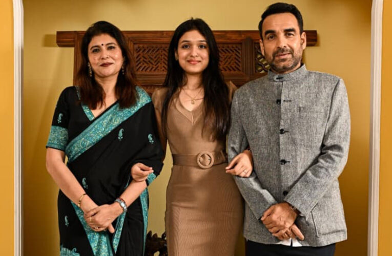 After 12 years, Pankaj Tripathi returns to the theatre!