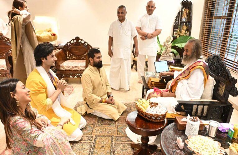 Gurudev Sri Sri Ravi Shankar Describes ‘Krishnavataram’ As A “Super Hit”!