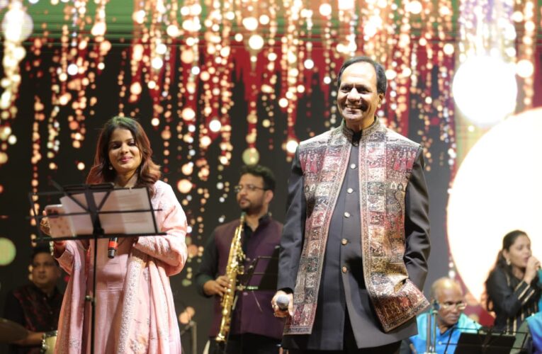 Prajakta Satardekar Delivers a Nostalgic Musical Tribute at Rang-E-Bollywood!